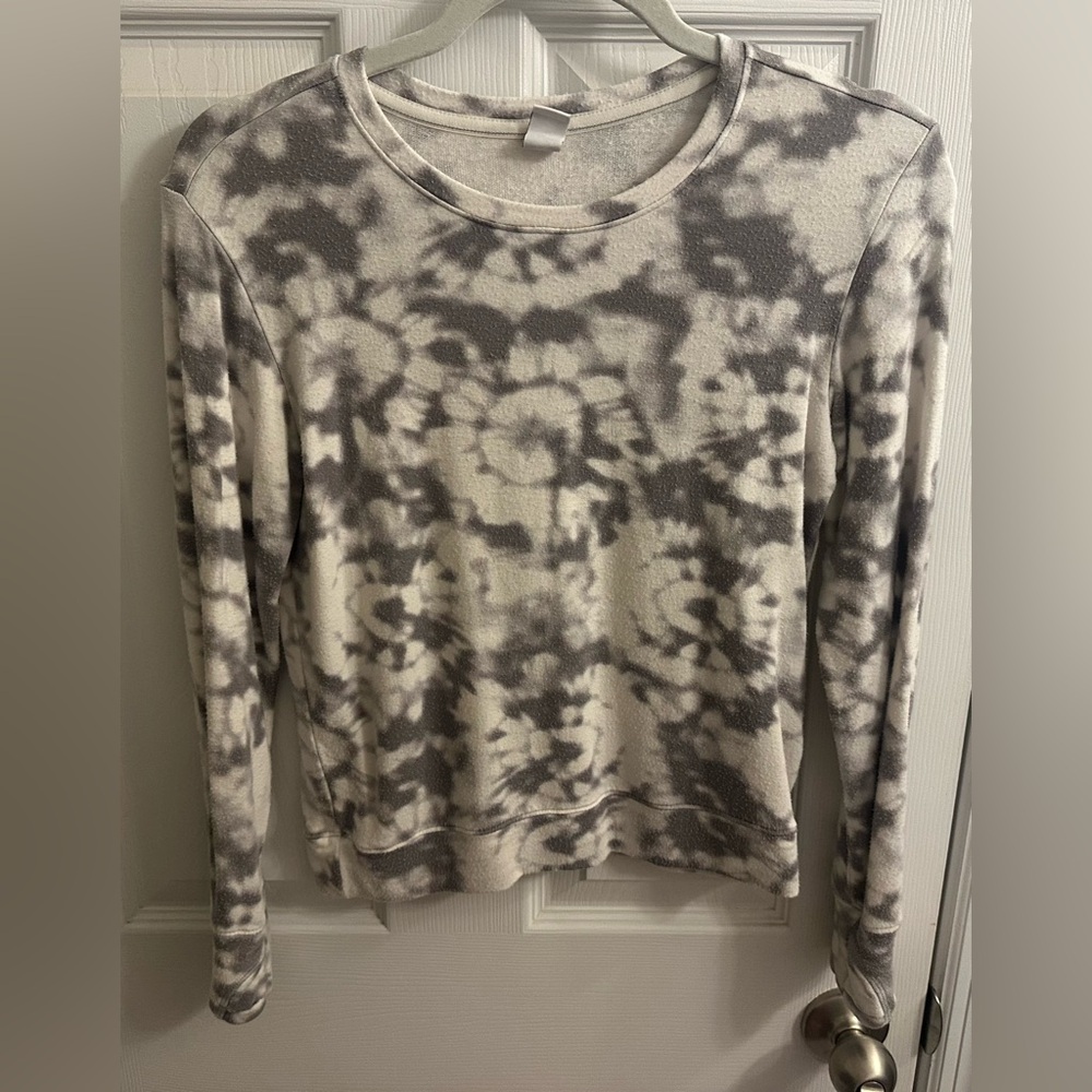 ATHLETA GIRL REST DAY PRINTED CREWNECK SWEATSHIRT Large 12 Girls Long Sleeve